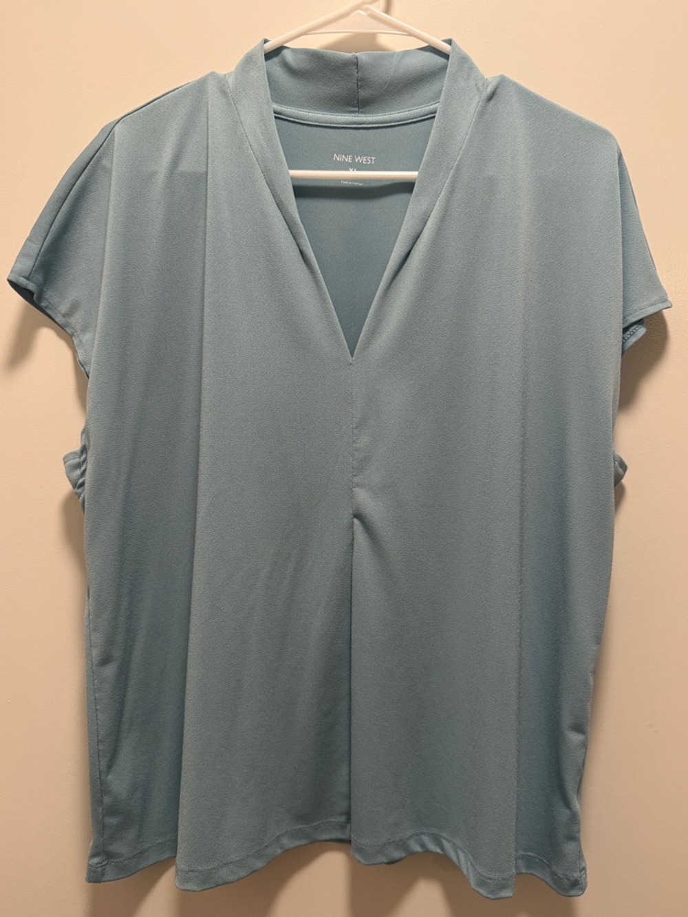 Nine West Soft Sky Blue V-Neck Cap Sleeve Blouse